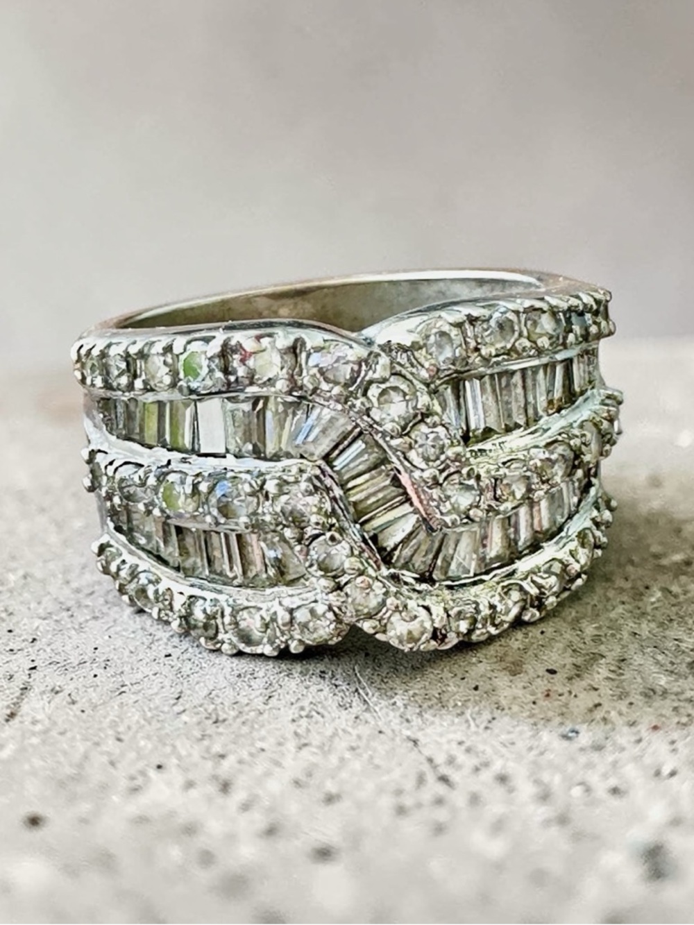 High-Brilliance 925 Sterling Silver Baguette & Round Band size 7